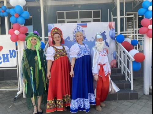Мы живем в России
